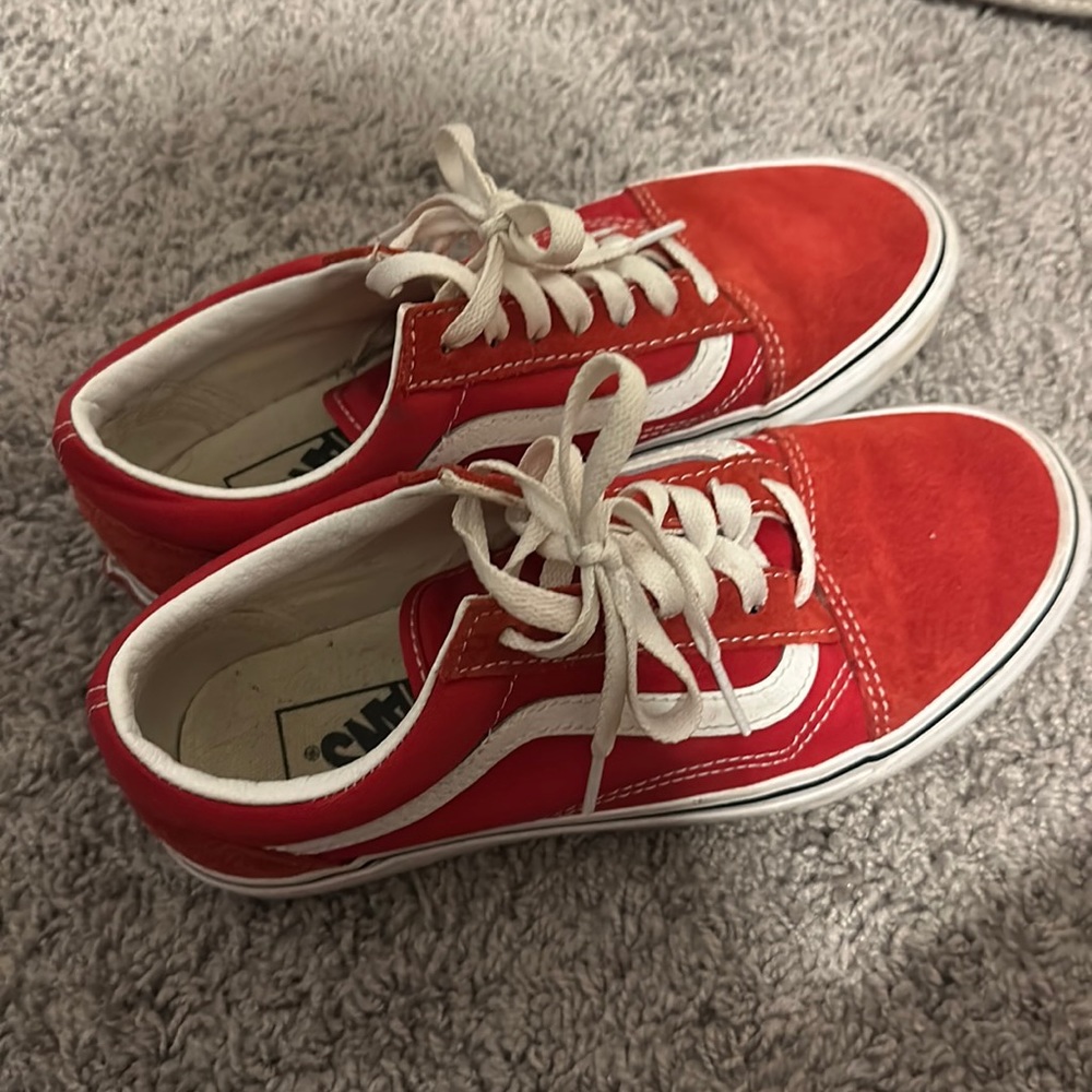 Women’s red vans size 7
